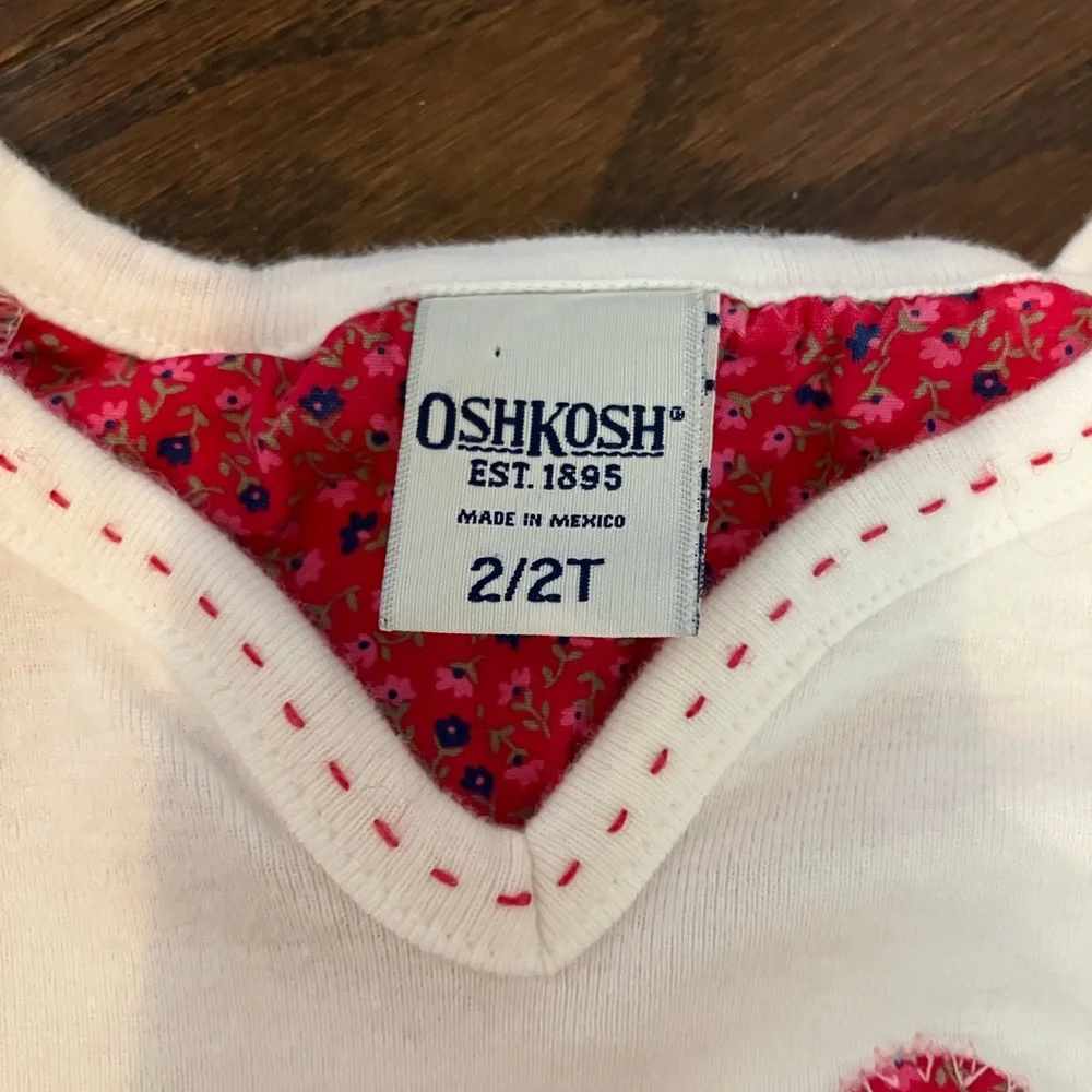 Vintage 2000s OshKosh 2T shirt short